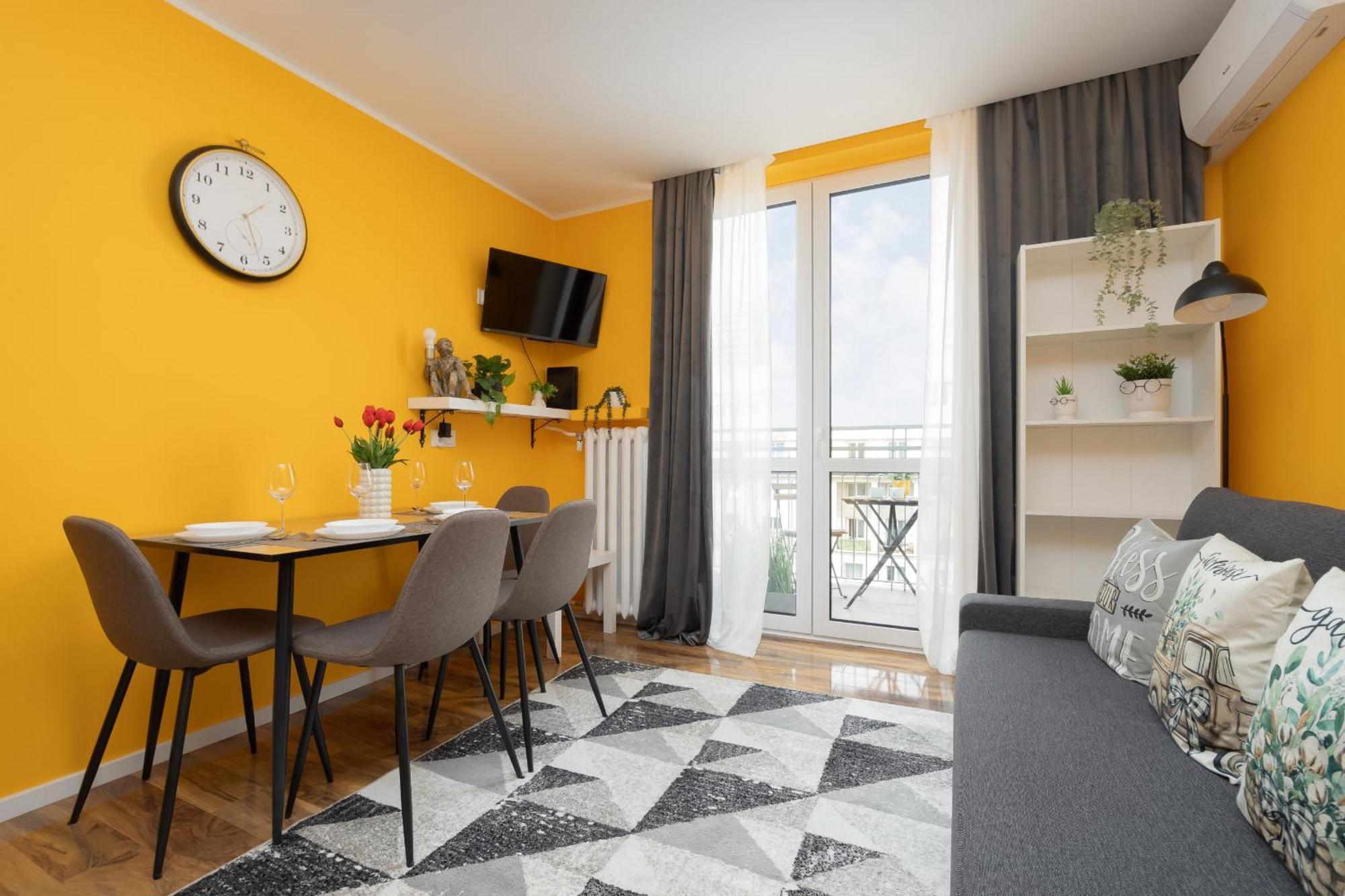 Apartament Na Alejach Jerozolimskich Przy Palacu Kultury I Nauki By Renters